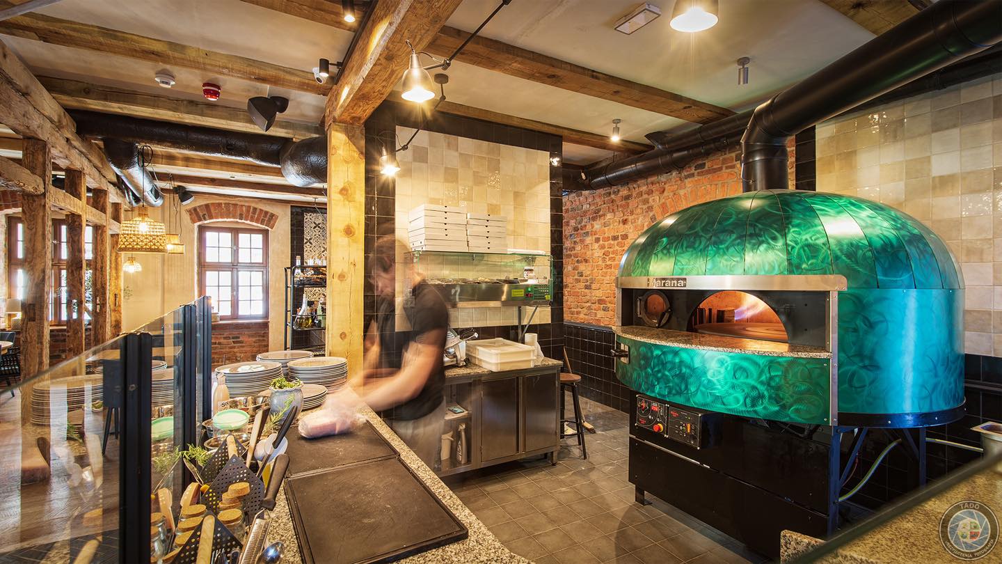 Dom Pizzy i Tapas Food & Drink