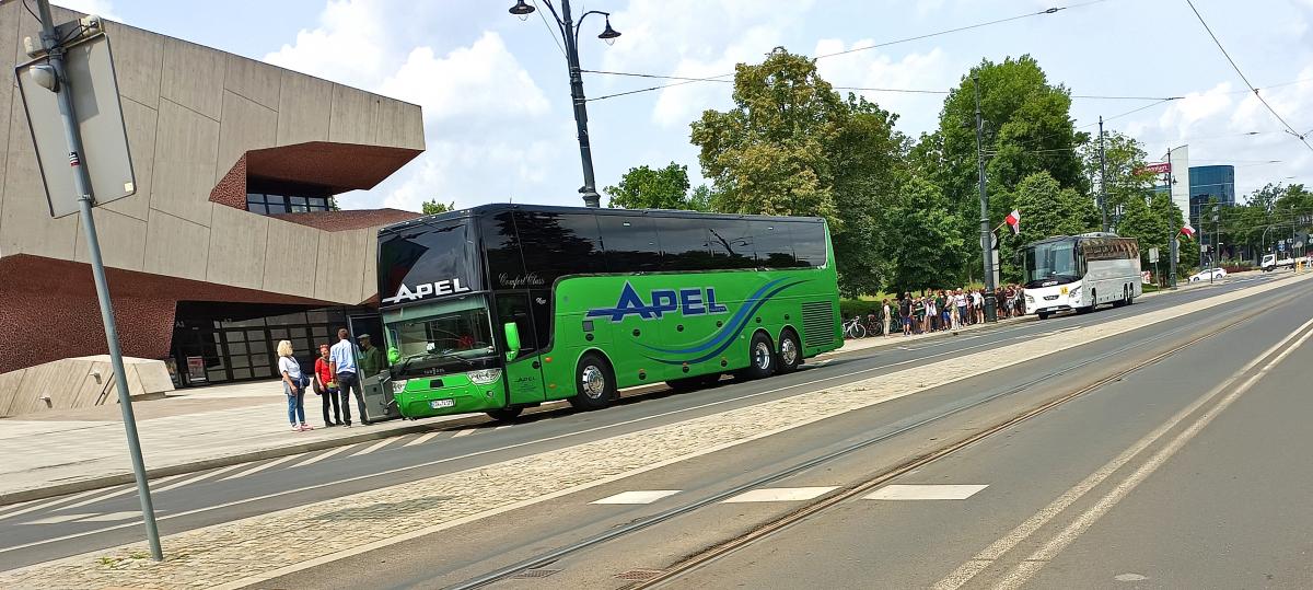 CKK Jordanki - postój autokarów przy Alei Solidarności